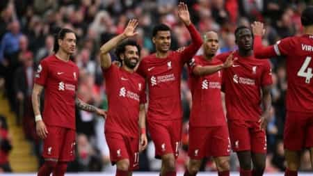 الدوري الإنجليزي الممتاز: صلاح يقود ليفربول لمواصلة الصحوة المتأخرة ومان سيتي يسيطر على القمة