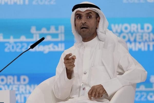 التحالف بقيادة السعودية لوقف القتال في اليمن للمساعدة في المحادثات