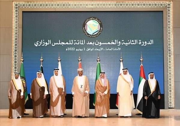 مجلس التعاون الخليجي يثني على تمسك الحكومة اليمنية بالهدنة ويدعو لإدراج  الحوثيين على قوائم الإرهاب الدولية