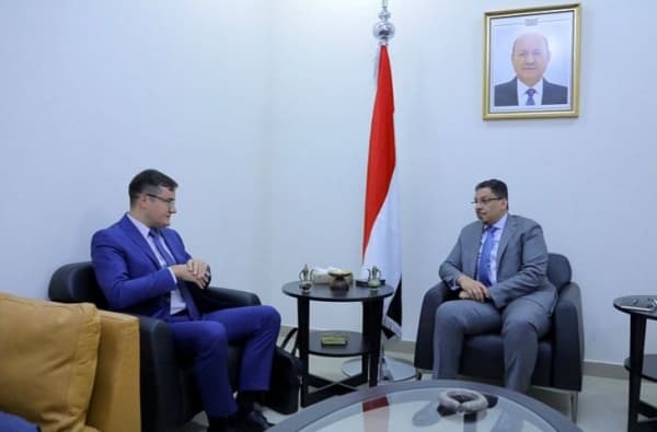 الحكومة اليمنية تطالب بضغط روسي على الحوثيين لرفع الحصار عن تعز