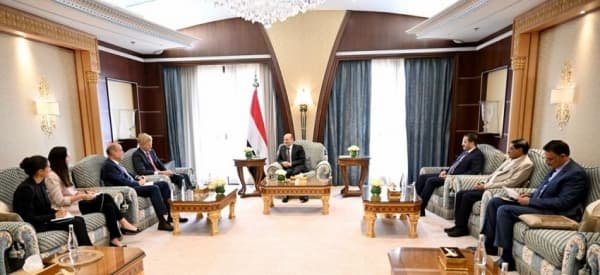 المبعوث الاممي يلتقي الرئيس العليمي حول رد حكومته على مقترح تمديد وتوسعة الهدنة