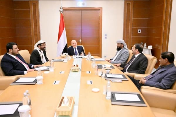 المجلس الرئاسي يتعهد بالمضي في دعم الإصلاحات ويجدد التزامه بنهج السلام