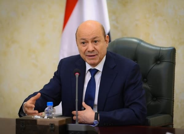 الرئيس العليمي يثني على العون السعودي والخليجي لليمن في ذكرى عاصفة الحزم