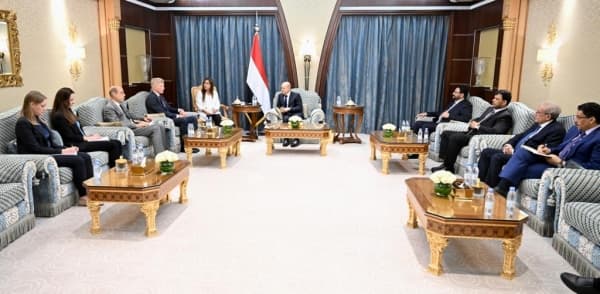 المبعوث الاممي يجتمع بالرئيس العليمي للبحث في فرص التوصل لهدنة شاملة في اليمن