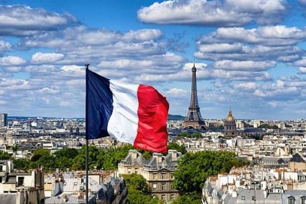 فرنسا ترحب بمفاوضات الرياض بين السعودية والحوثيين