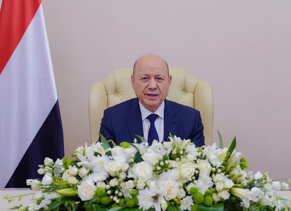 الرئيس العليمي يجدد انفتاح حكومته على جهود السلام ويتعهد بالمضي في مسار الإصلاحات الشاملة