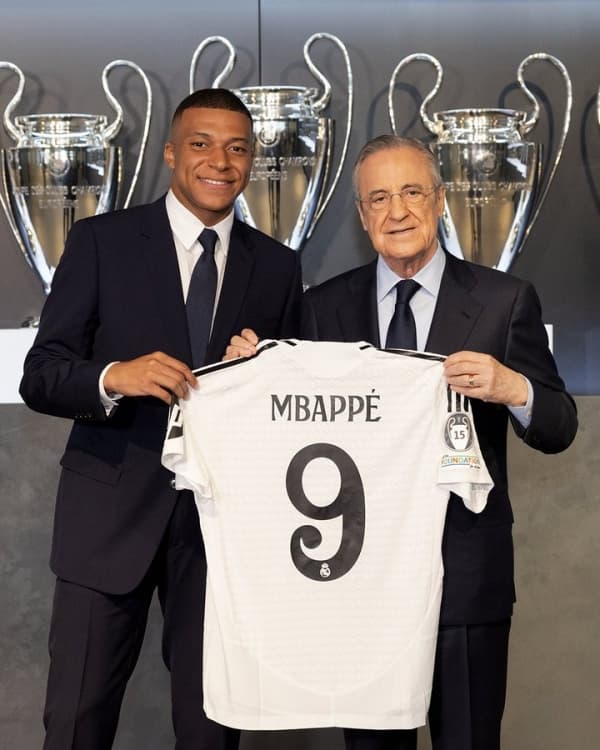 ريال مدريد يقدّم لاعبه الجديد كيليان مبابي للجماهير ووسائل الإعلام