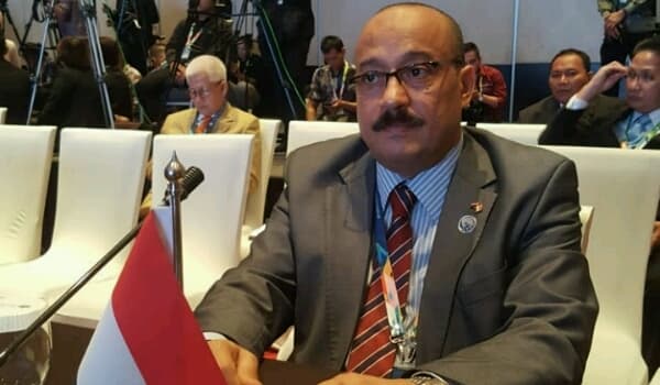 عبدالغني الشميري "الإعلامي والدبلوماسي المرموق"