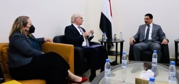 الحكومة اليمنية تدعو الى ضغوط "حقيقية" لاجبار الحوثيين على السلام