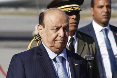 الرئيس اليمني يتنحى وسط جهود لإنهاء الحرب