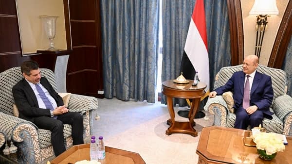 الرئيس العليمي يحذر من تداعيات استمرار الدعم الايراني للحوثيين على فرص التهدئة المنشودة في اليمن