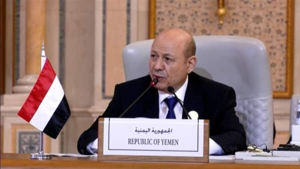 الرئيس العليمي يستنكر محاولات الحوثيين للقفز الانتهازي على محنة الفلسطينيين بادعاء "بطولات شكلية"