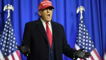 واشنطن: ترامب يقول ان بايدن "أحمق" وكل قنبلة أمريكية تسقط على اليمن تكلف مليون دولار